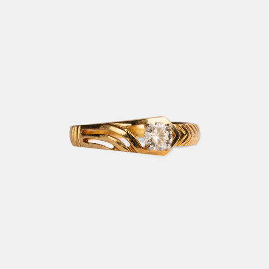 One Yellow Gold Ring-52410